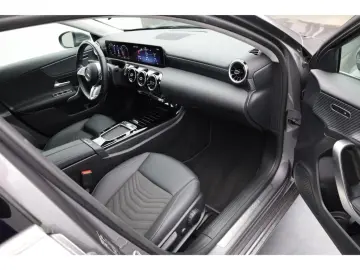 MERCEDES-BENZ A 200 d Lim. ProgressiveLine Adv DistronicOD