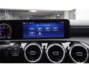 MERCEDES-BENZ A 200 d Lim. ProgressiveLine Adv DistronicOD