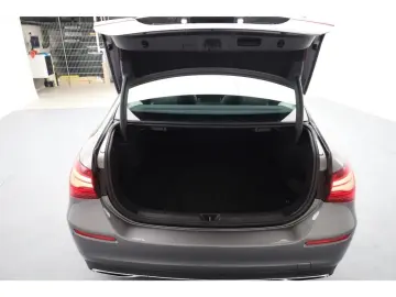 MERCEDES-BENZ A 200 d Lim. ProgressiveLine Adv DistronicOD