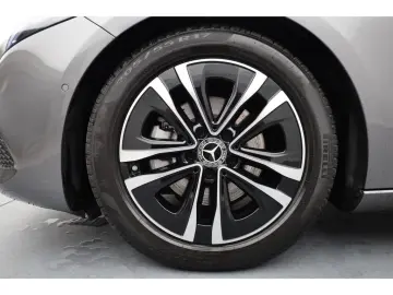 MERCEDES-BENZ A 200 d Lim. ProgressiveLine Adv DistronicOD