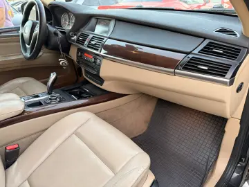 6500e avans 5500e în rate direct la parc