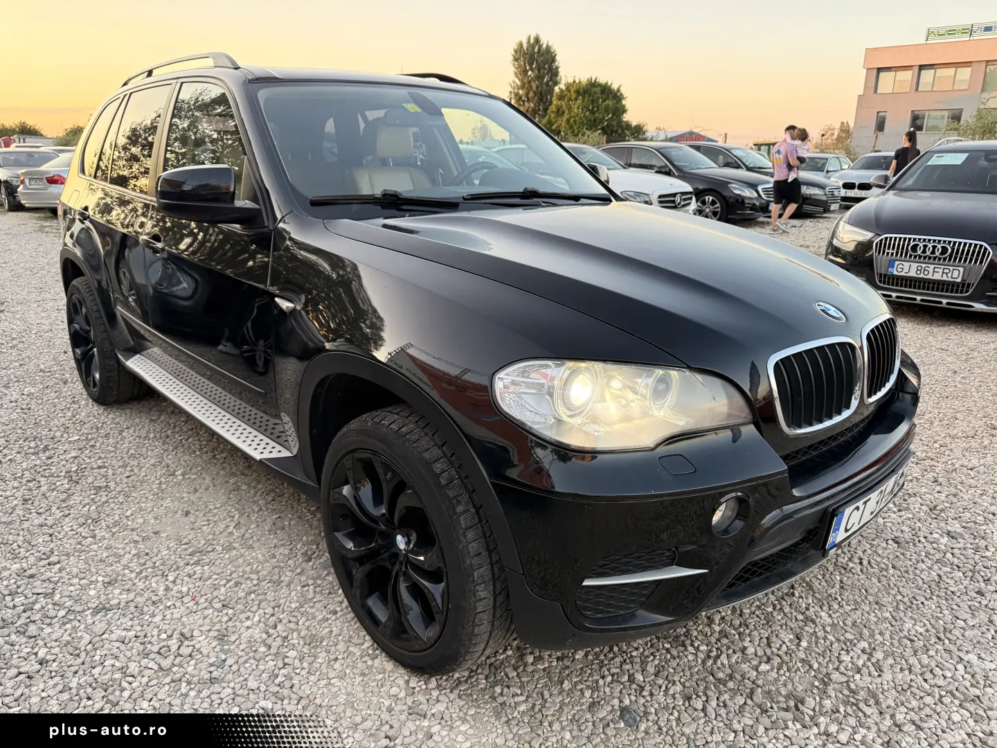 6500e avans 5500e în rate direct la parc