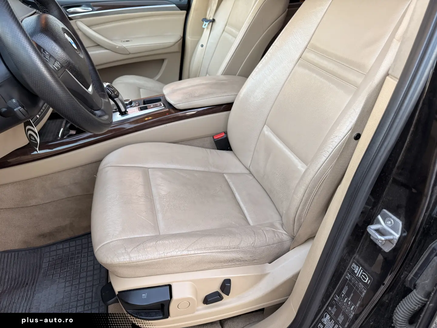 6500e avans 5500e în rate direct la parc