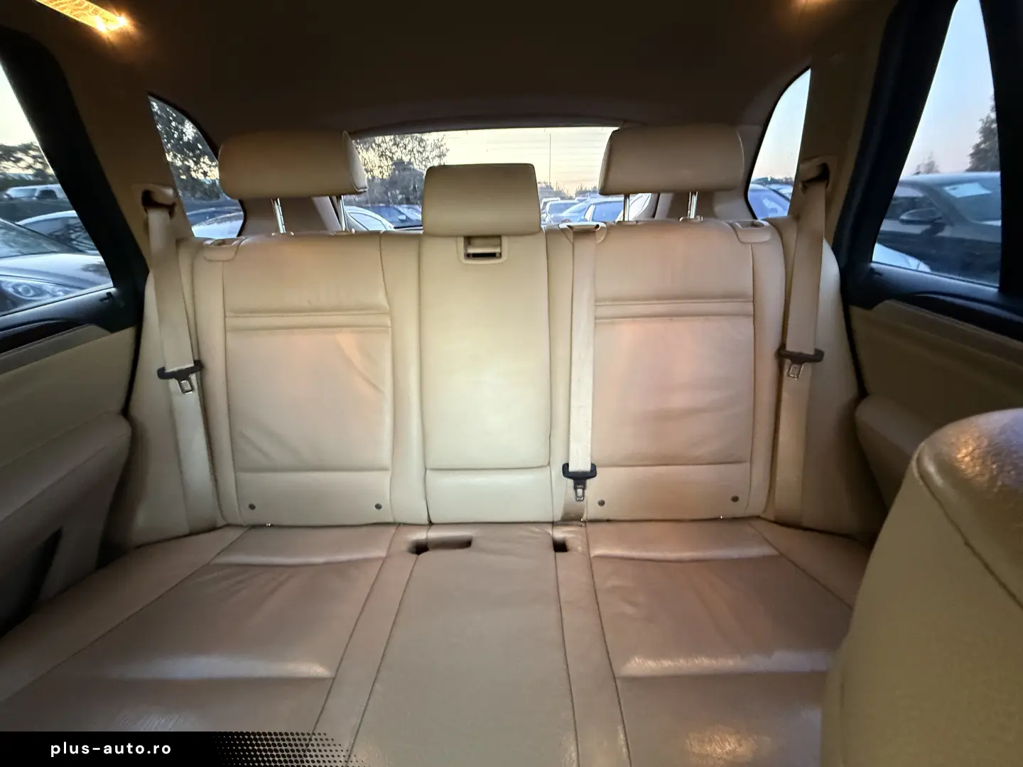 6500e avans 5500e în rate direct la parc