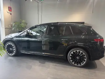 Mercedes-Benz EQS SUV