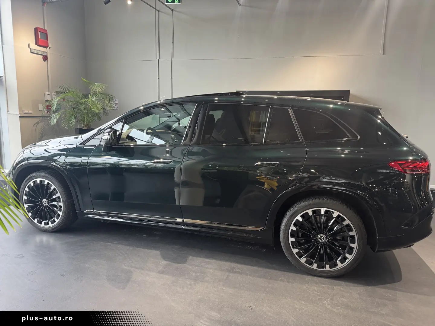 Mercedes-Benz EQS SUV