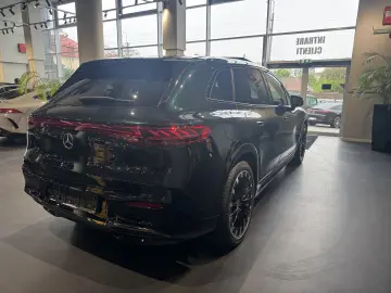 Mercedes-Benz EQS SUV