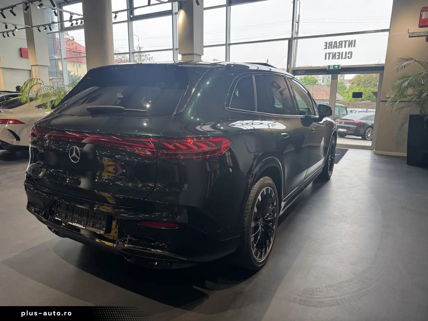 Mercedes-Benz EQS SUV