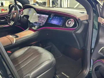 Mercedes-Benz EQS SUV