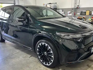 Mercedes-Benz EQS SUV
