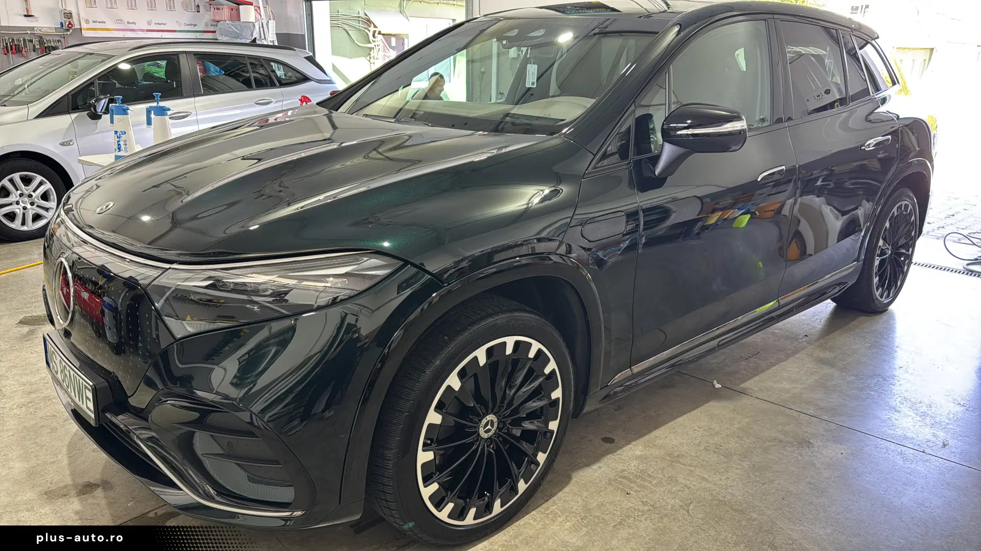 Mercedes-Benz EQS SUV