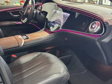 Mercedes-Benz EQS SUV