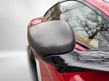 ASTON MARTIN Vanquish MY25