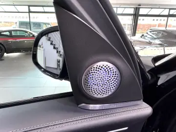 BMW XM 4.4 EXKLUSIV NIGHTGOLD BOWERS&WILKINS 23