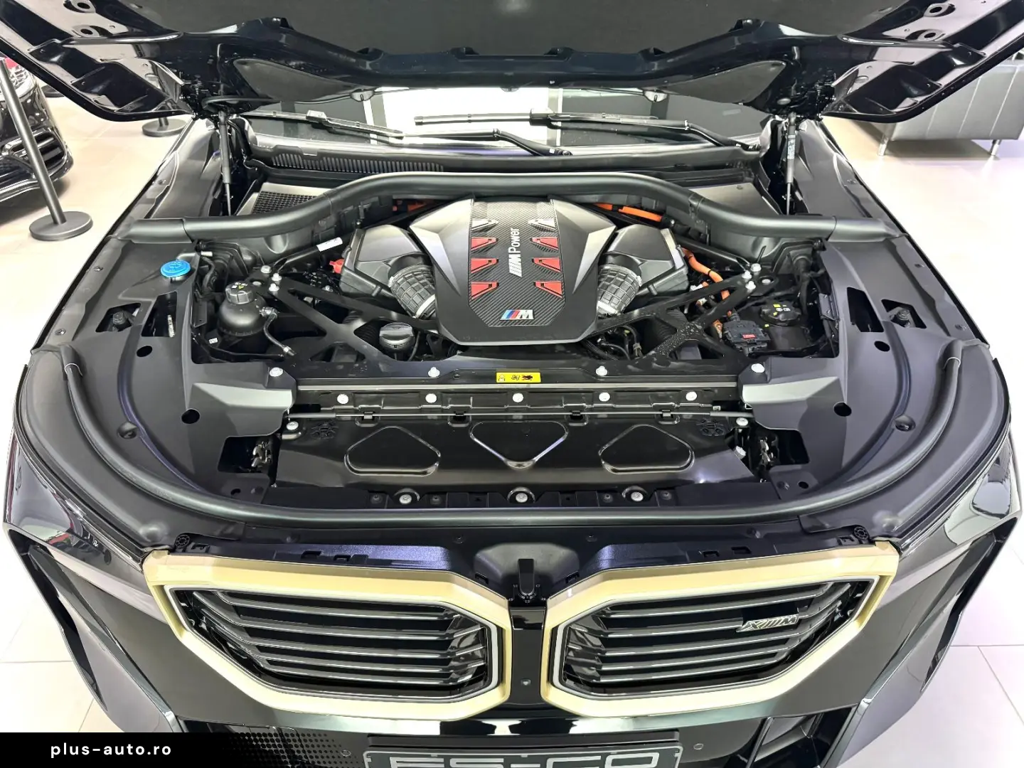 BMW XM 4.4 EXKLUSIV NIGHTGOLD BOWERS&WILKINS 23