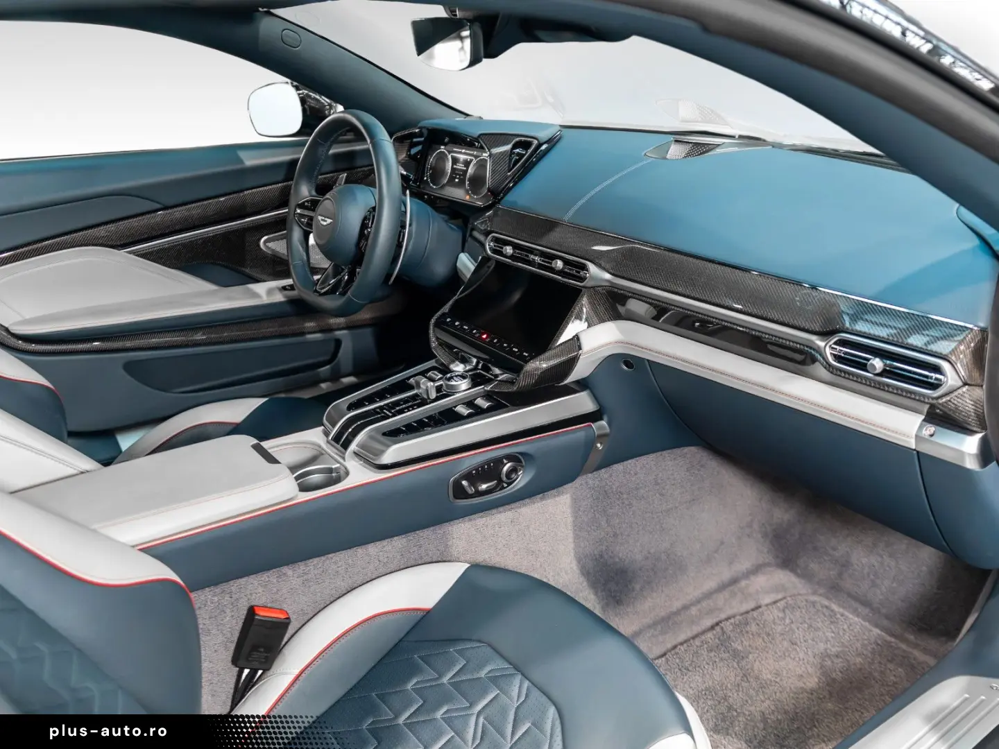 ASTON MARTIN Vanquish   Full Spec   Full Carbon Exterior