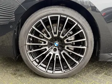 BMW 740 7-serie 740d xDrive M-Sport   360  kamera