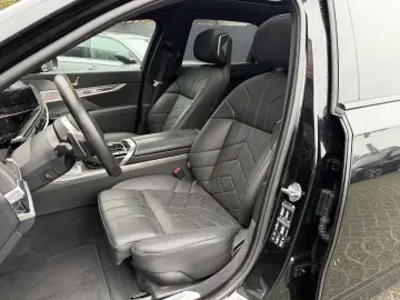 BMW 740 7-serie 740d xDrive M-Sport   360  kamera