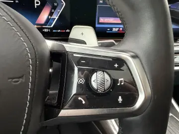 BMW 740 7-serie 740d xDrive M-Sport   360  kamera