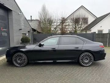BMW 740 7-serie 740d xDrive M-Sport   360  kamera