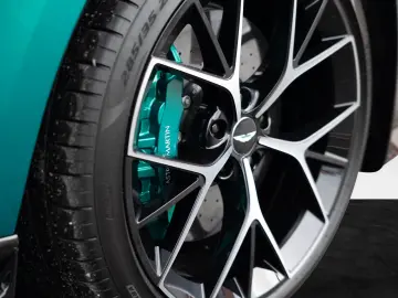 ASTON MARTIN DBX707   AMR23 Pack