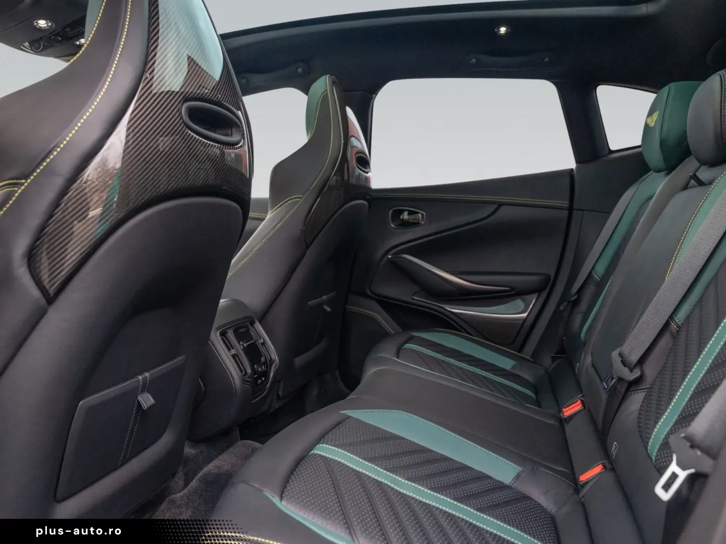 ASTON MARTIN DBX707   AMR23 Pack