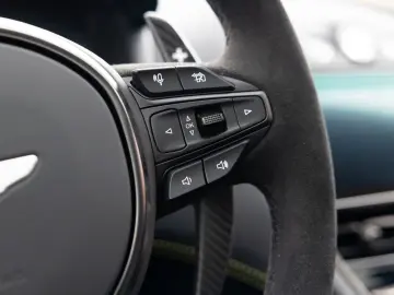 ASTON MARTIN DBX707   AMR23 Pack