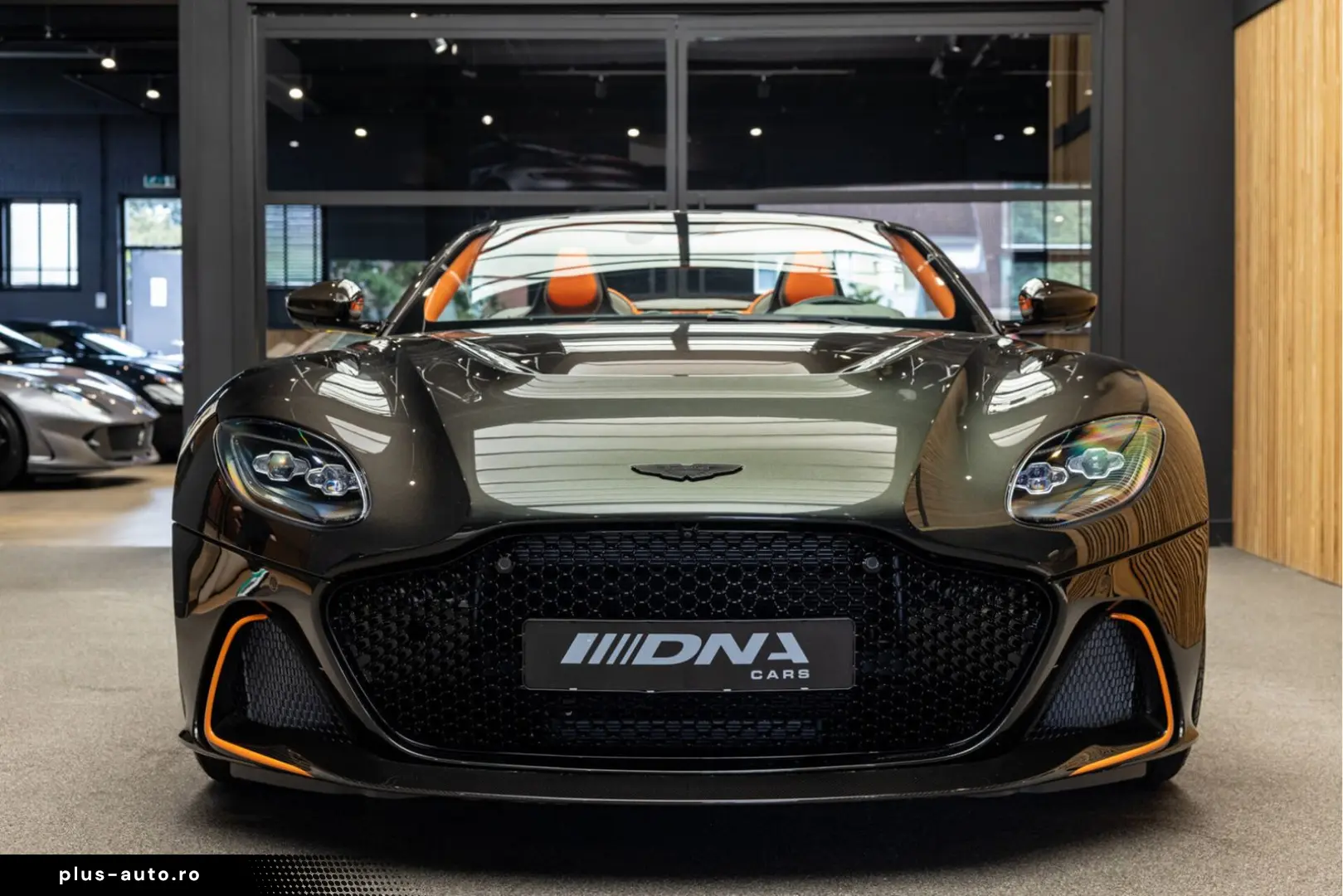 ASTON MARTIN DBS 770 Ultimate Volante 1 of 199 Hermes