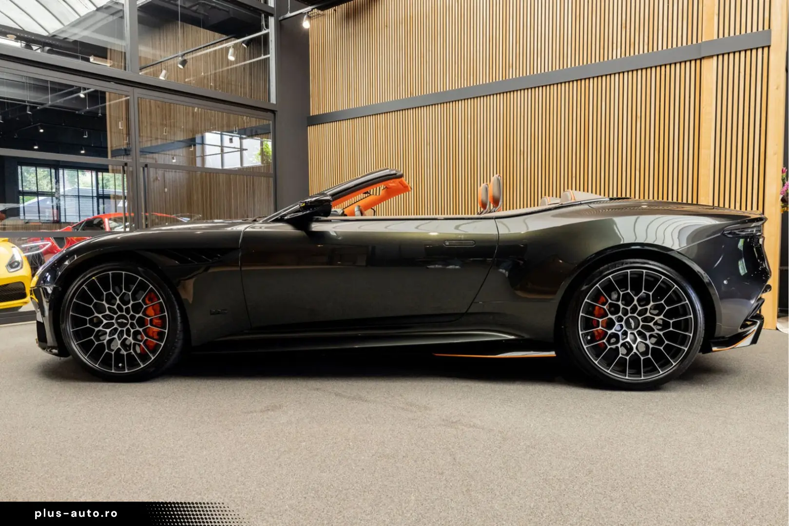 ASTON MARTIN DBS 770 Ultimate Volante 1 of 199 Hermes