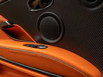 ASTON MARTIN DBS 770 Ultimate Volante 1 of 199 Hermes