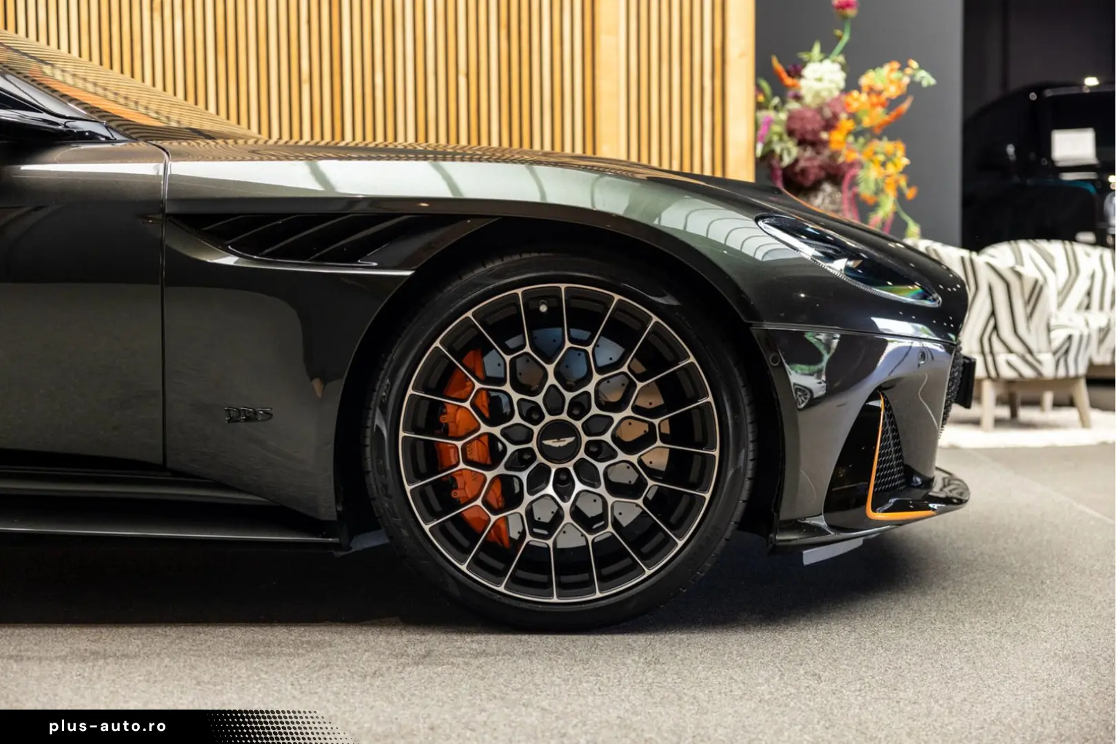 ASTON MARTIN DBS 770 Ultimate Volante 1 of 199 Hermes