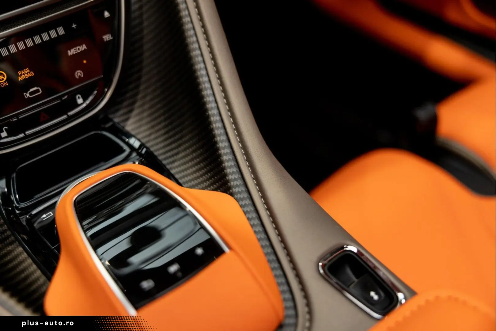 ASTON MARTIN DBS 770 Ultimate Volante 1 of 199 Hermes