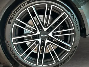 ASTON MARTIN DB12 Minotaur Green Oxford Tan Bowers & Wilkins