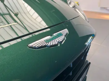 ASTON MARTIN DB12 Volante - Carbon - B&W