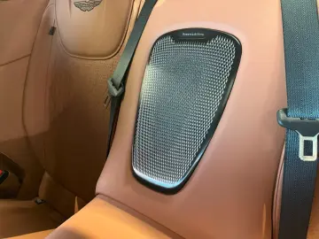 ASTON MARTIN DB12 Volante - Carbon - B&W