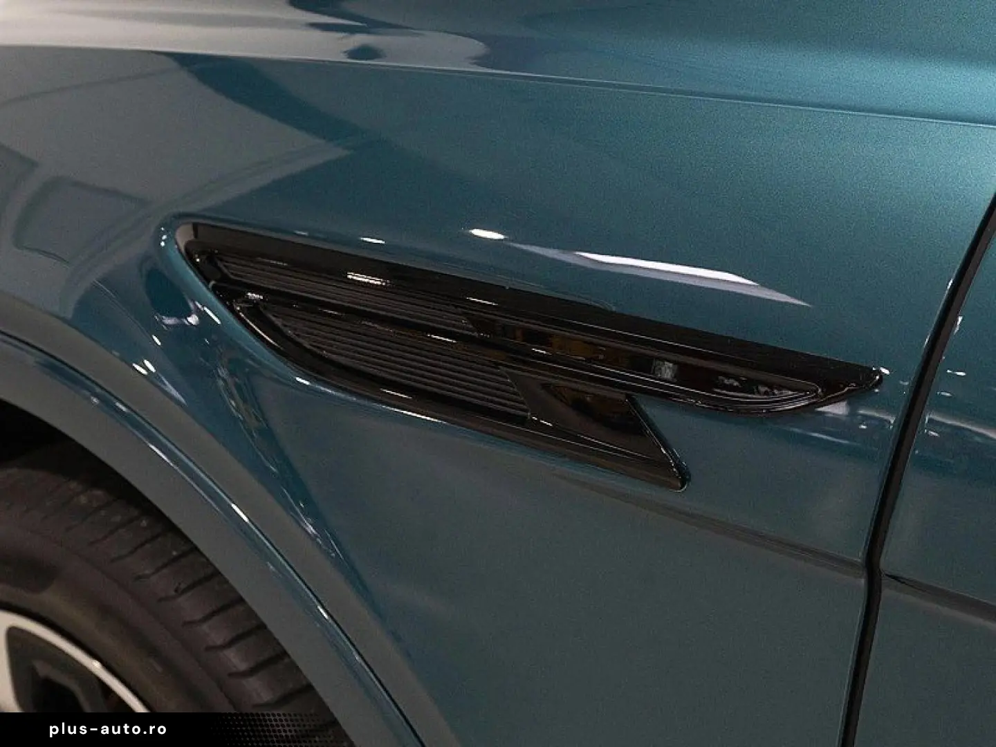 BENTLEY Bentayga EWB Azure Riviera Edition