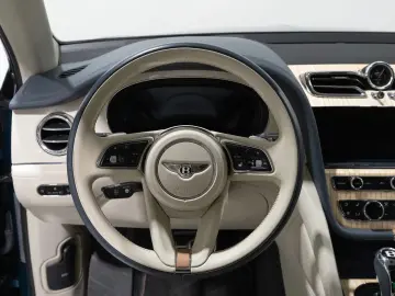 BENTLEY Bentayga EWB Azure Riviera Edition