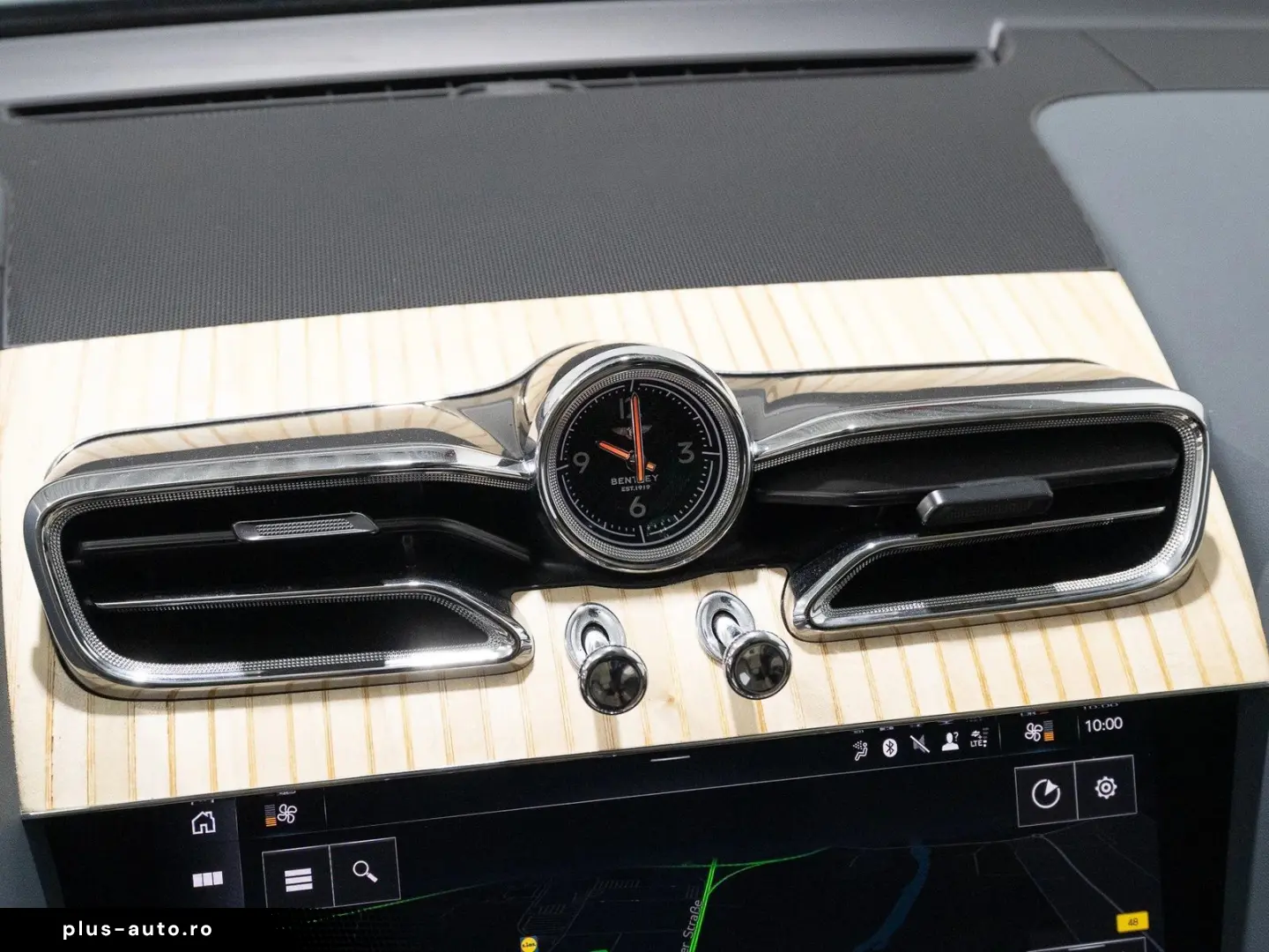 BENTLEY Bentayga EWB Azure Riviera Edition