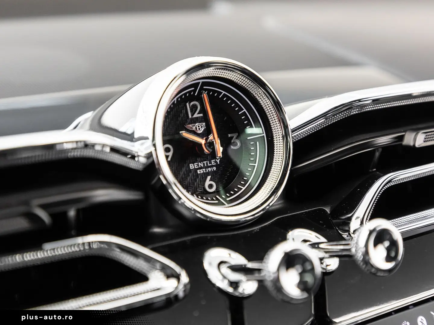 BENTLEY Bentayga V8 S Duo-Tone MULLINER