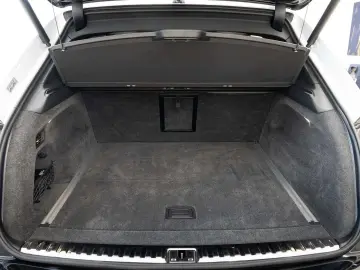 BENTLEY Bentayga EWB Mulliner