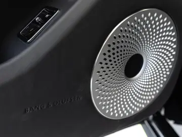 BENTLEY New Flying Spur S V8 MADE BY MULLINER