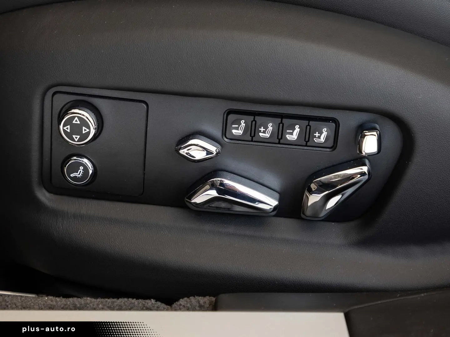 BENTLEY New Flying Spur S V8 MADE BY MULLINER