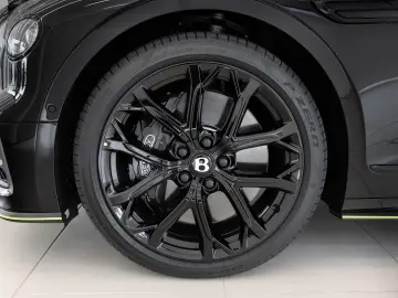 BENTLEY New Flying Spur S V8 MADE BY MULLINER