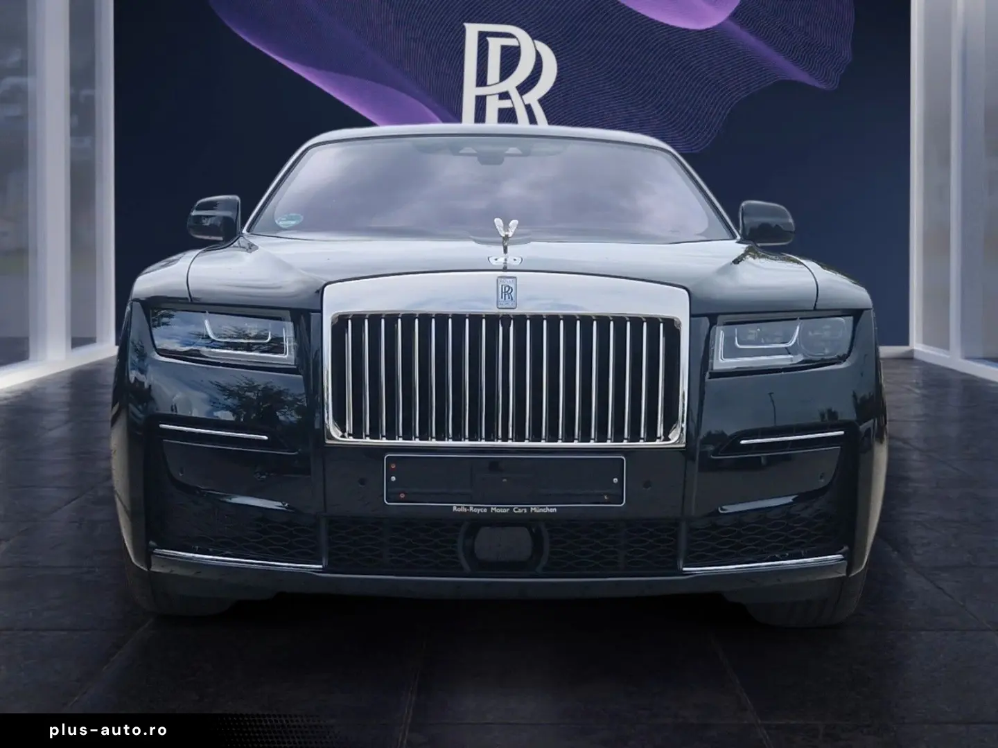 ROLLS ROYCE Ghost  PROVENANCE