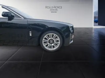 ROLLS ROYCE Ghost  PROVENANCE