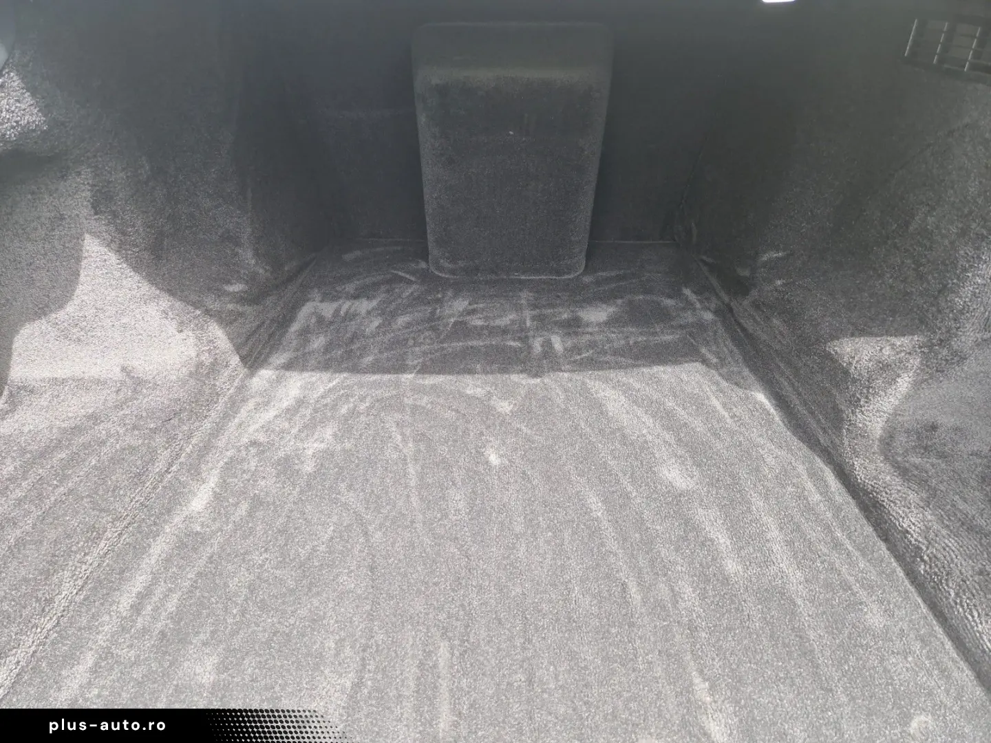 ROLLS ROYCE Ghost  PROVENANCE