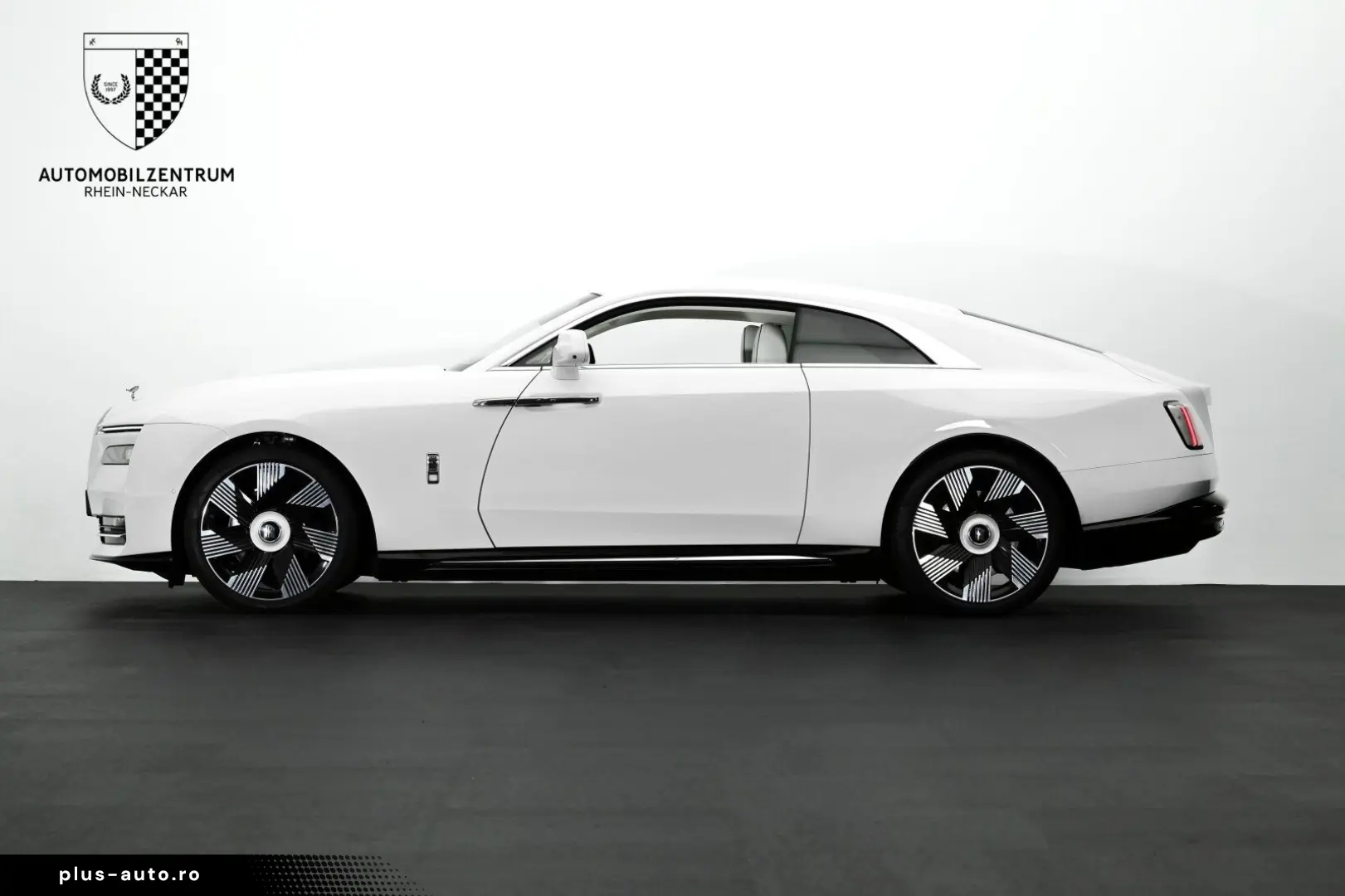 ROLLS ROYCE Spectre Bespoke Starburst Driving HeatComfort