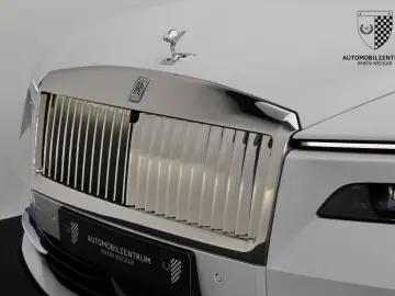 ROLLS ROYCE Spectre Bespoke Starburst Driving HeatComfort
