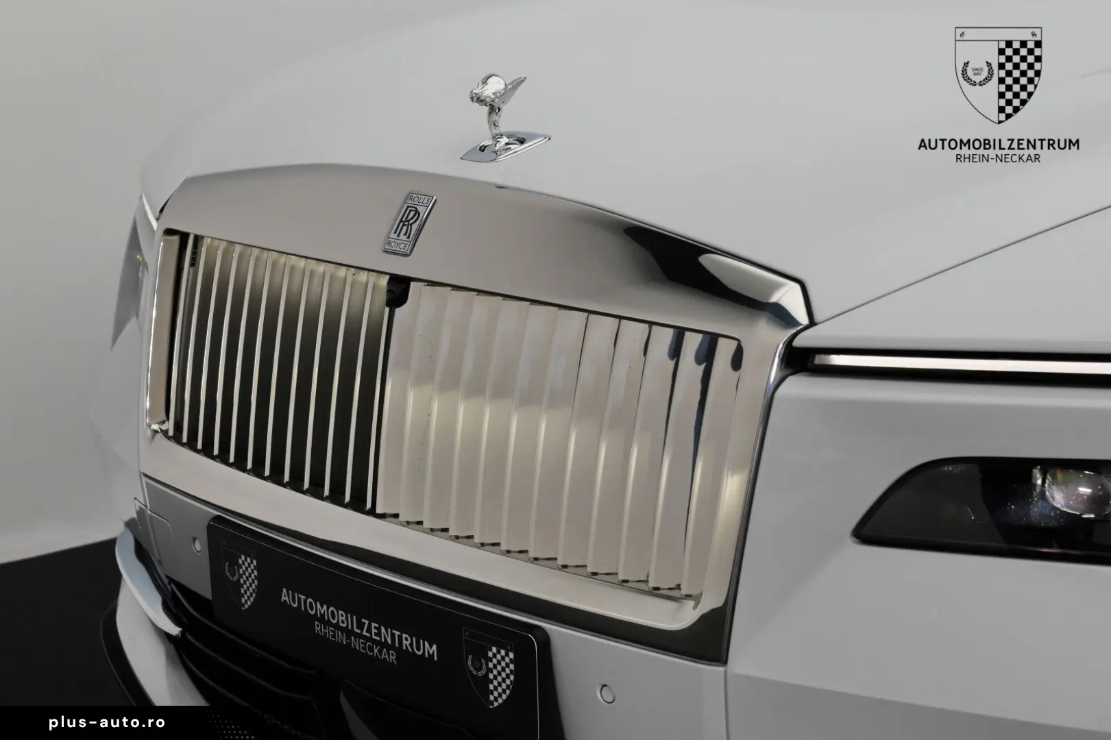 ROLLS ROYCE Spectre Bespoke Starburst Driving HeatComfort