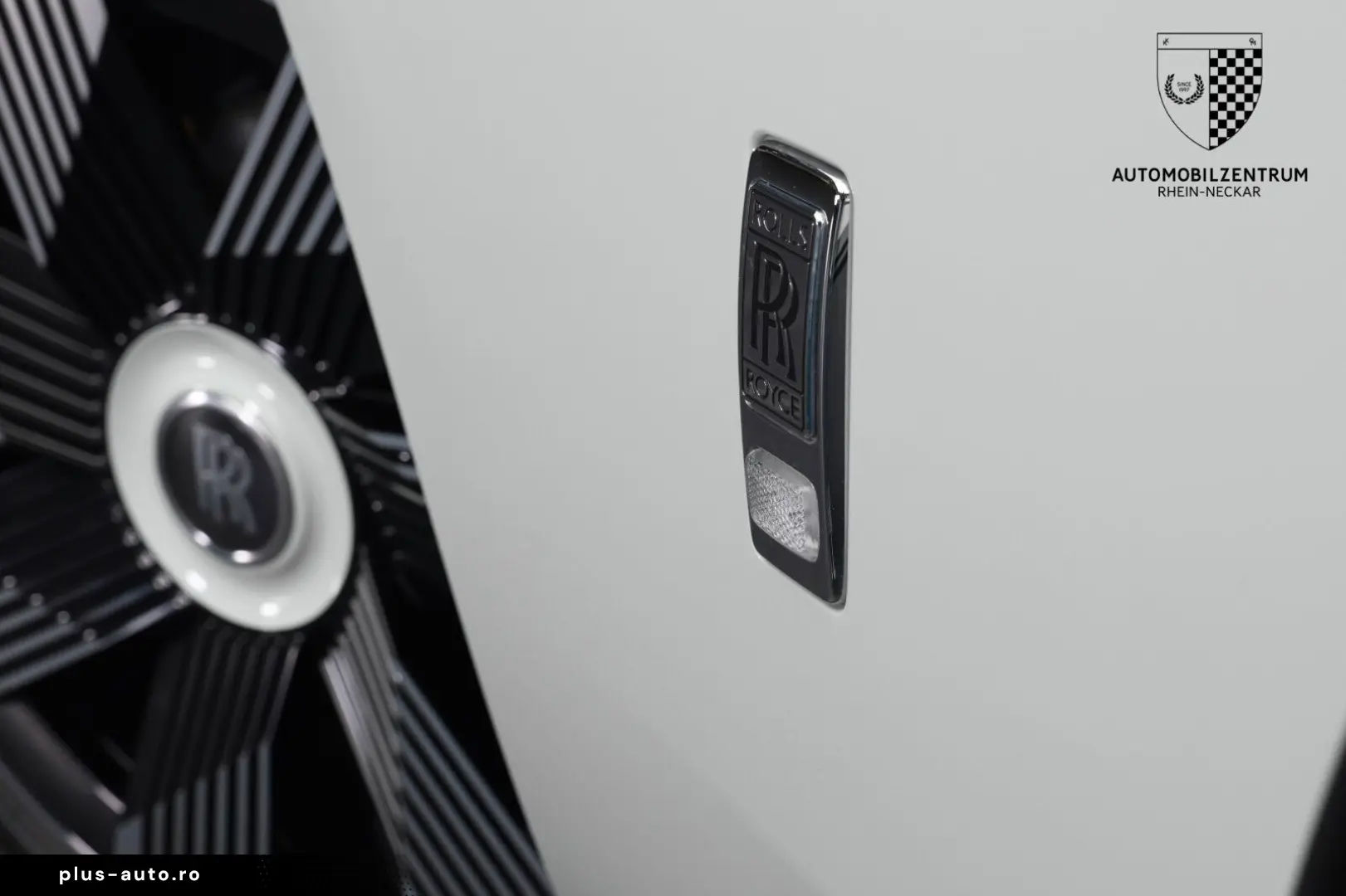 ROLLS ROYCE Spectre Bespoke Starburst Driving HeatComfort